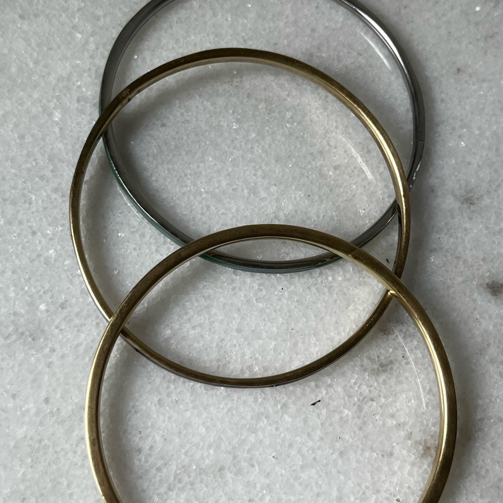Elegant Multi-Color Bangle Set - Picture 5 of 8